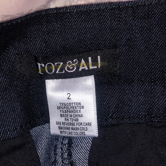 NWOT ROZ & ALI Pencil Skirt - Picture 6 of 6
